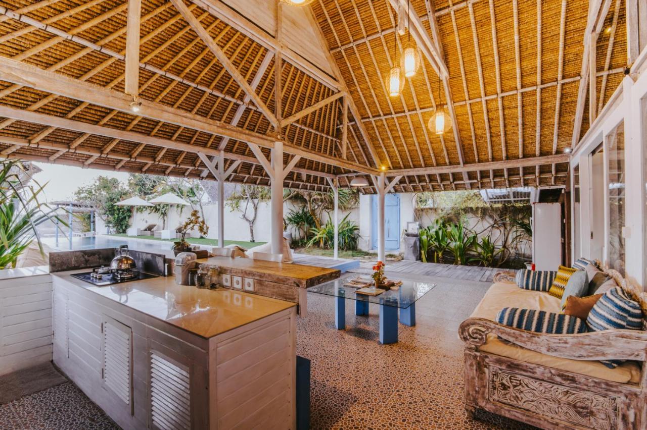 Villa Waru Lembongan Exteriör bild
