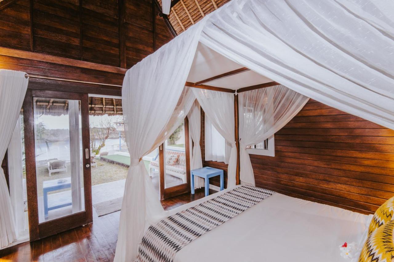 Villa Waru Lembongan Exteriör bild