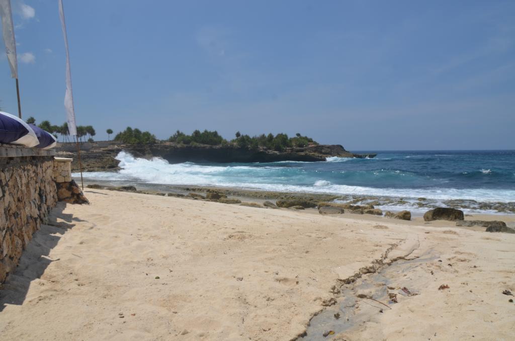Villa Waru Lembongan Exteriör bild