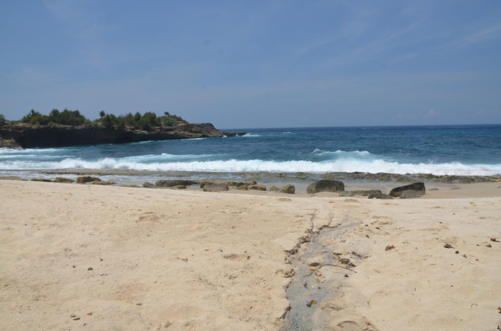 Villa Waru Lembongan Exteriör bild