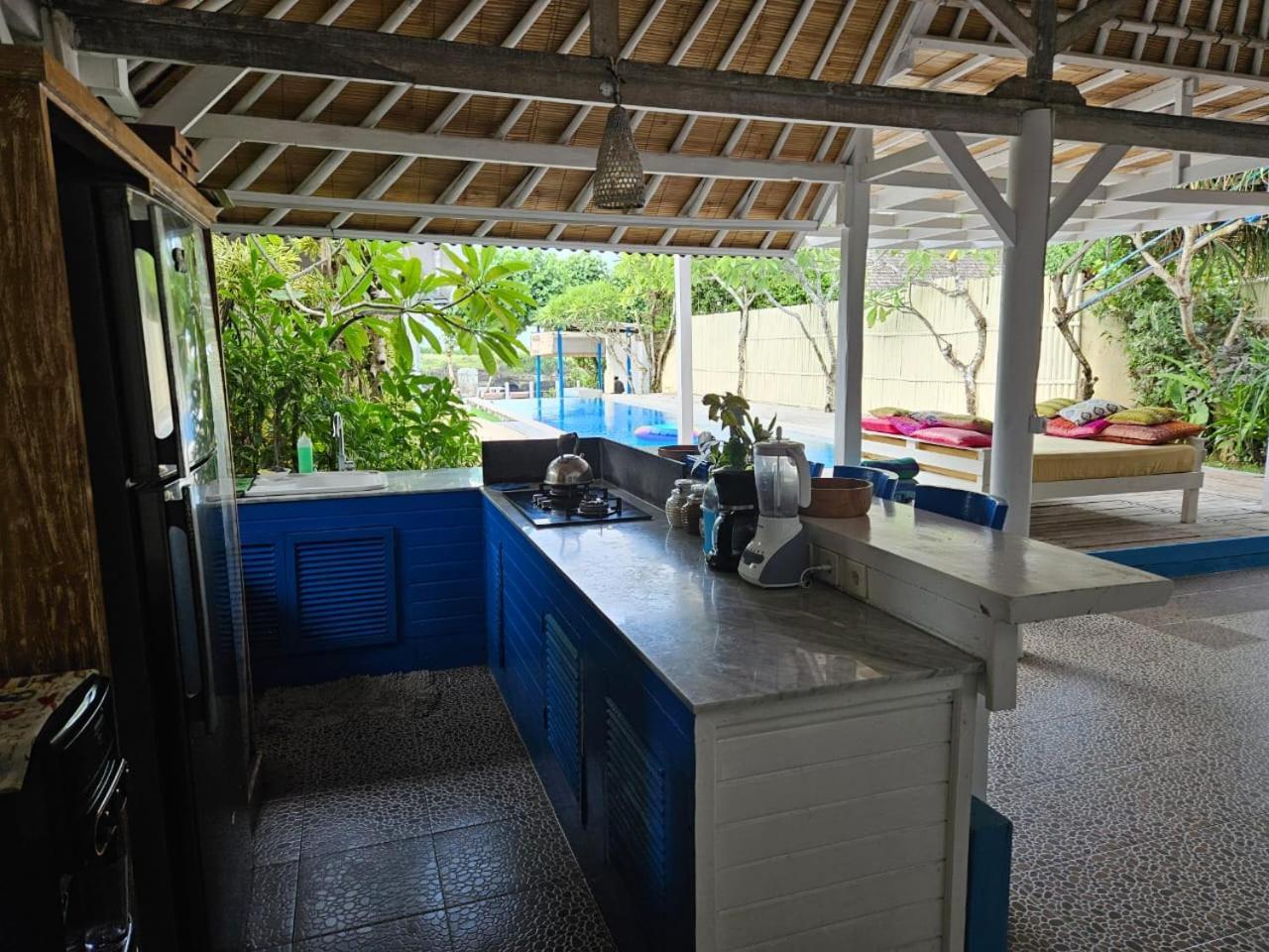 Villa Waru Lembongan Exteriör bild