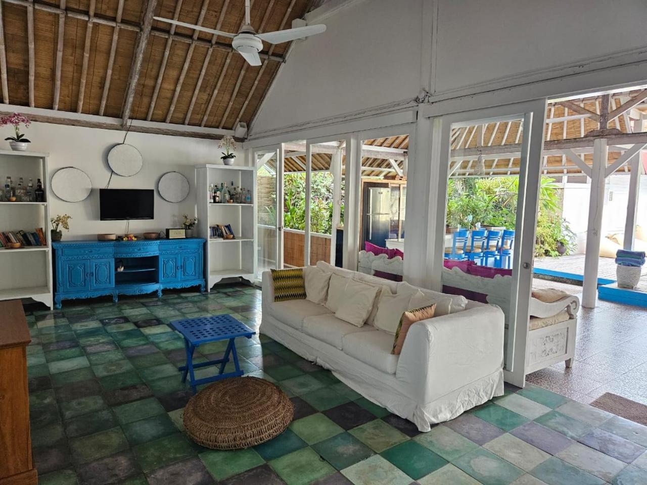 Villa Waru Lembongan Exteriör bild