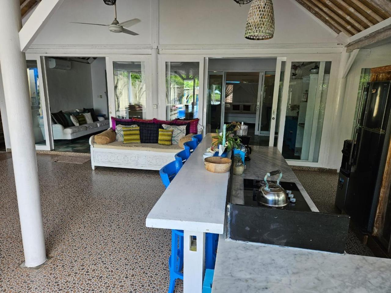 Villa Waru Lembongan Exteriör bild