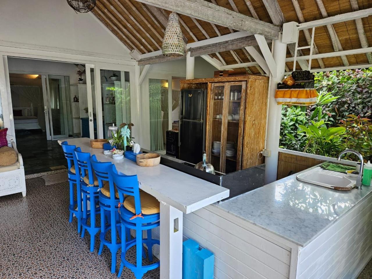 Villa Waru Lembongan Exteriör bild