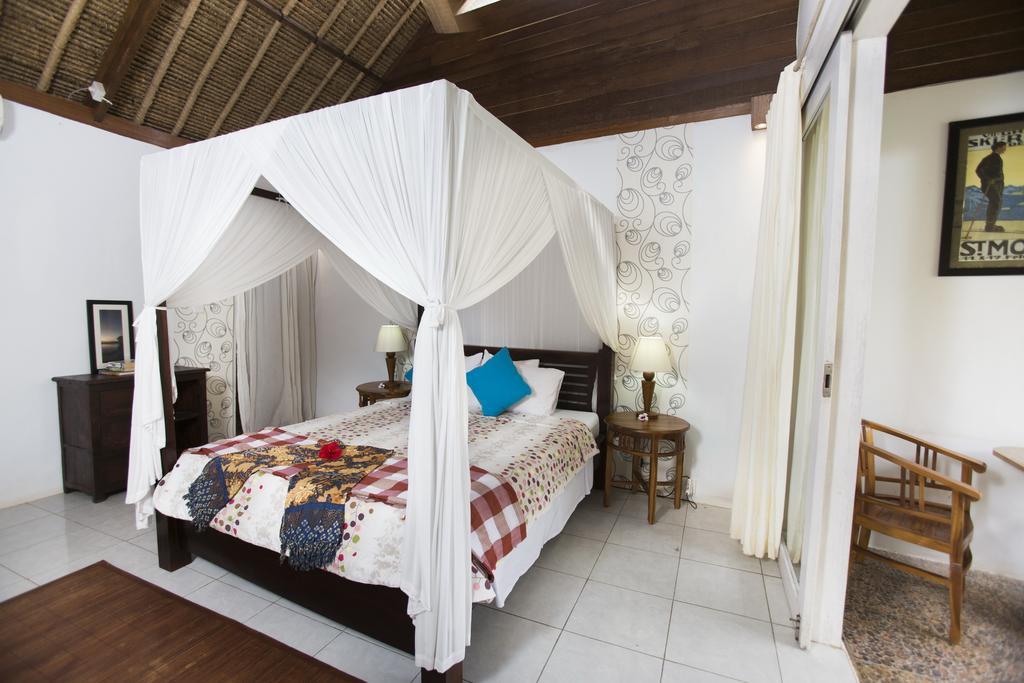 Villa Waru Lembongan Exteriör bild