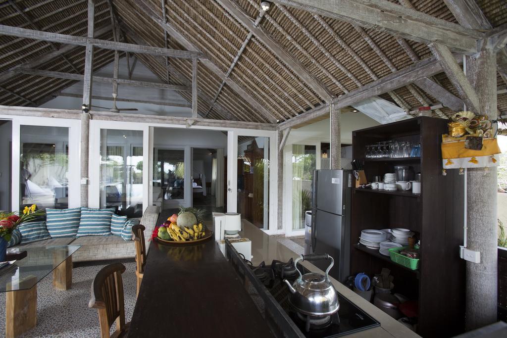 Villa Waru Lembongan Exteriör bild