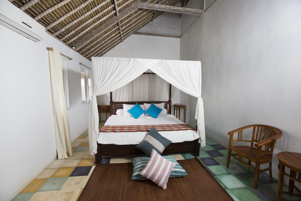 Villa Waru Lembongan Exteriör bild