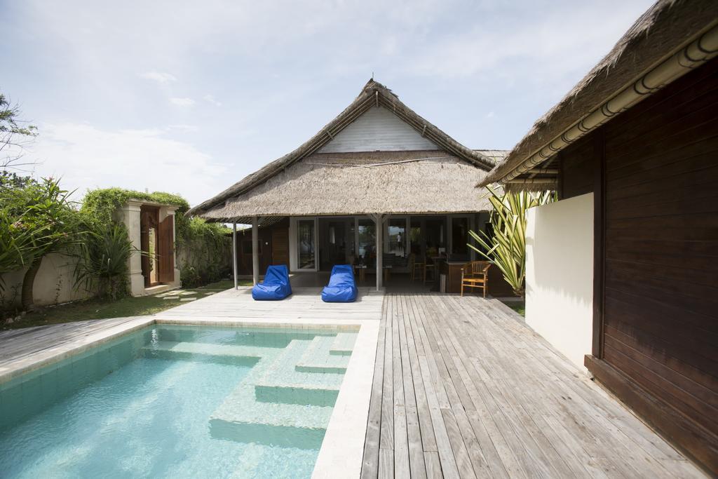 Villa Waru Lembongan Exteriör bild